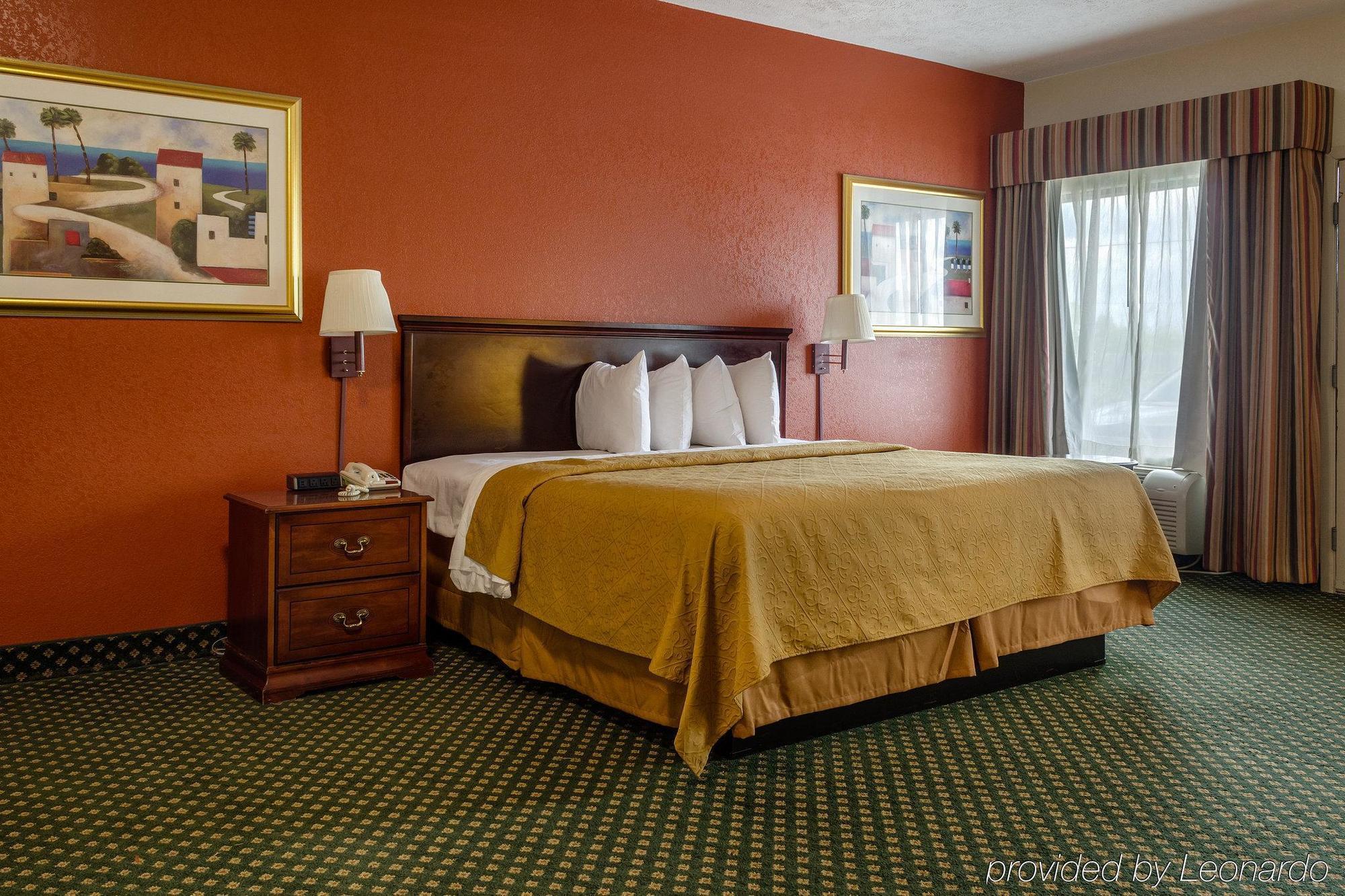 Econo Lodge Inn & Suites Philadelphia Extérieur photo