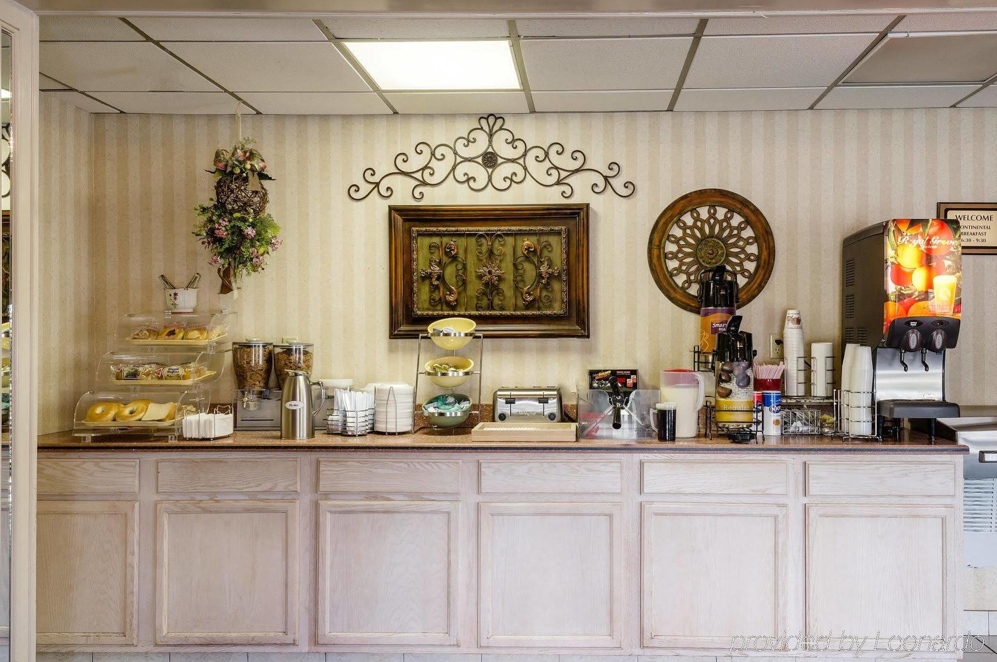 Econo Lodge Inn & Suites Philadelphia Extérieur photo