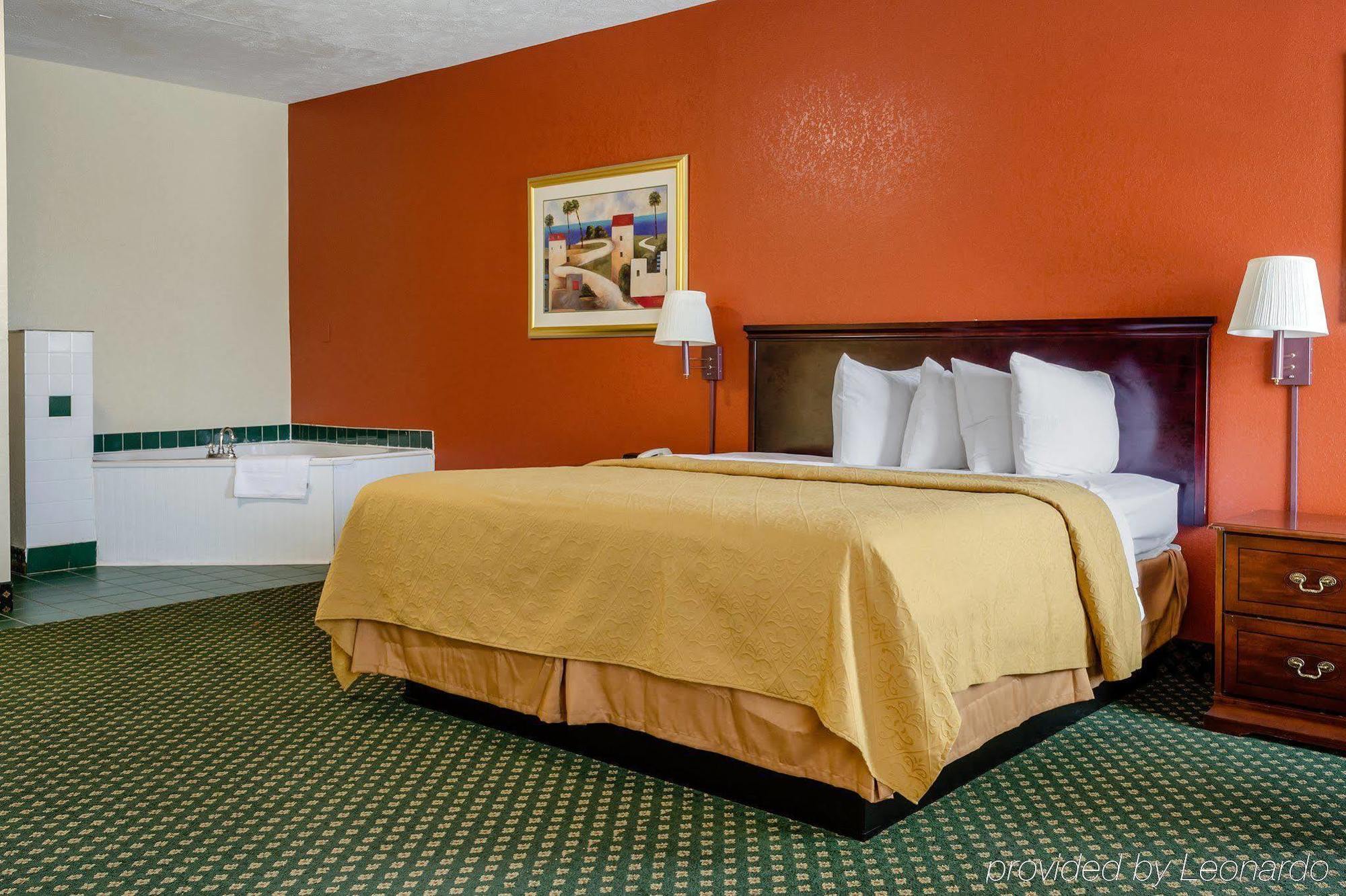 Econo Lodge Inn & Suites Philadelphia Extérieur photo
