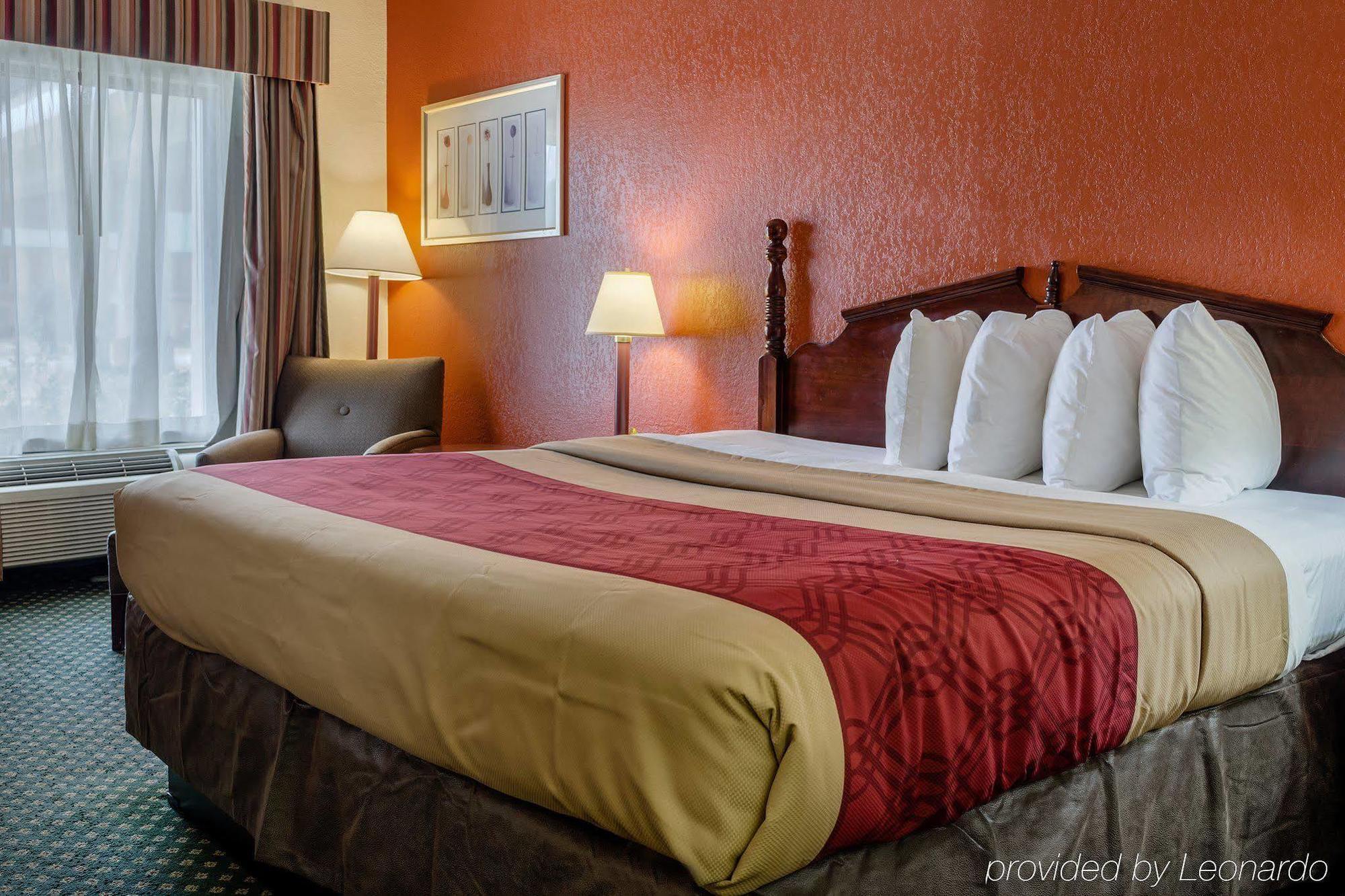 Econo Lodge Inn & Suites Philadelphia Extérieur photo